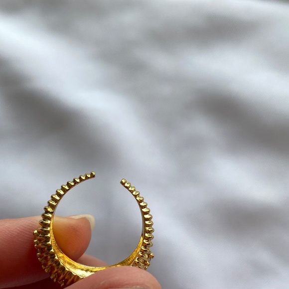 Geometric Opening Ring - Picture 2 of 3